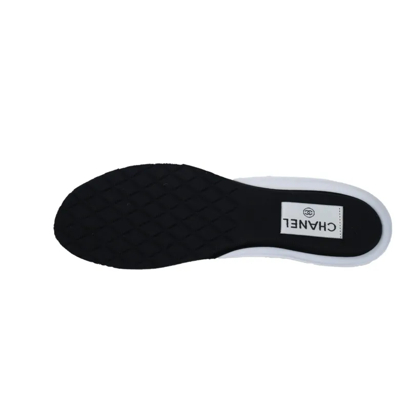 EM Sneakers Chanel Low Top Trainer  Rose Gold