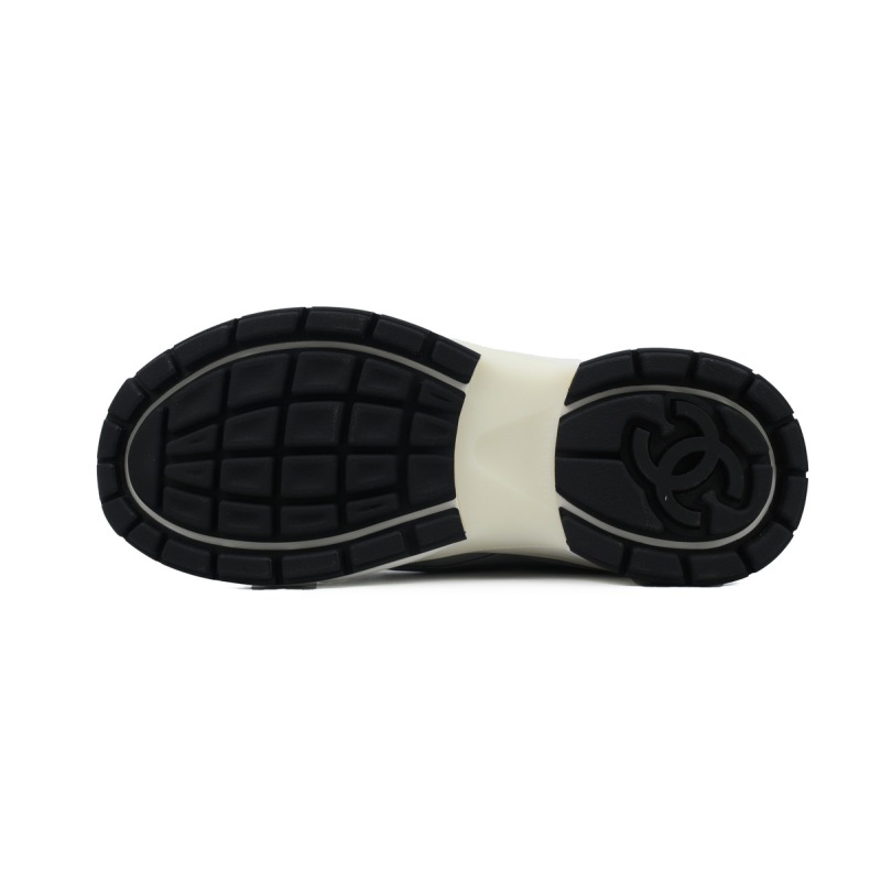 EM Sneakers Chanel Low Top Trainer Silver
