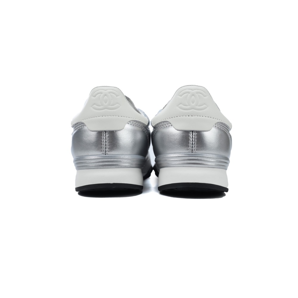 EM Sneakers Chanel Sneakers 24A Silvery