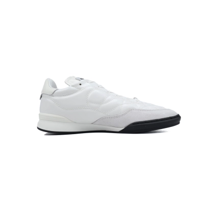 EM Sneakers Chanel Sneakers 24A White 02