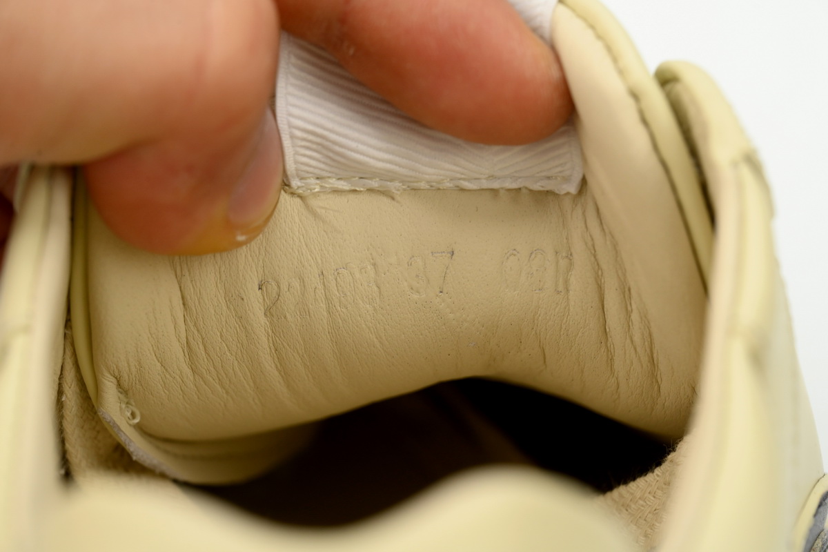 EM Sneakers Gucci Rython x Disney