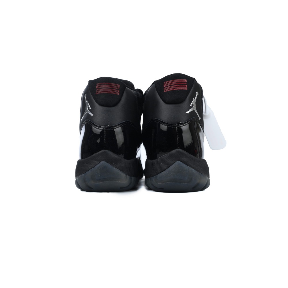 EM Sneakers Air Jordan 11 Retro Cap and Gown