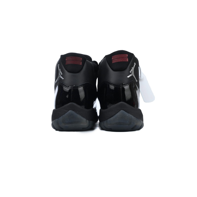 EM Sneakers Air Jordan 11 Retro Cap and Gown