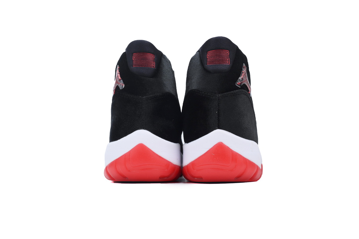 EM Sneakers Air Jordan 11 Retro Bred Velvet