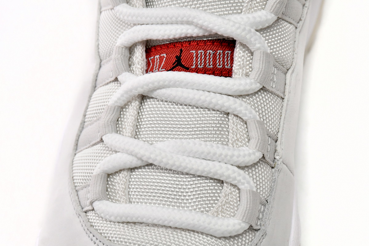 EM Sneakers Air Jordan 11 Retro Platinum Tint