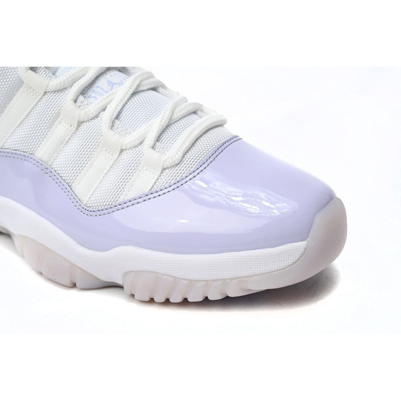 EM Sneakers Air Jordan 11 Retro Pure Violet