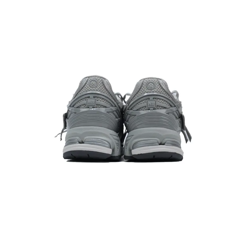 EM Sneakers New Balance 1906A  Concrete Silver Metallic