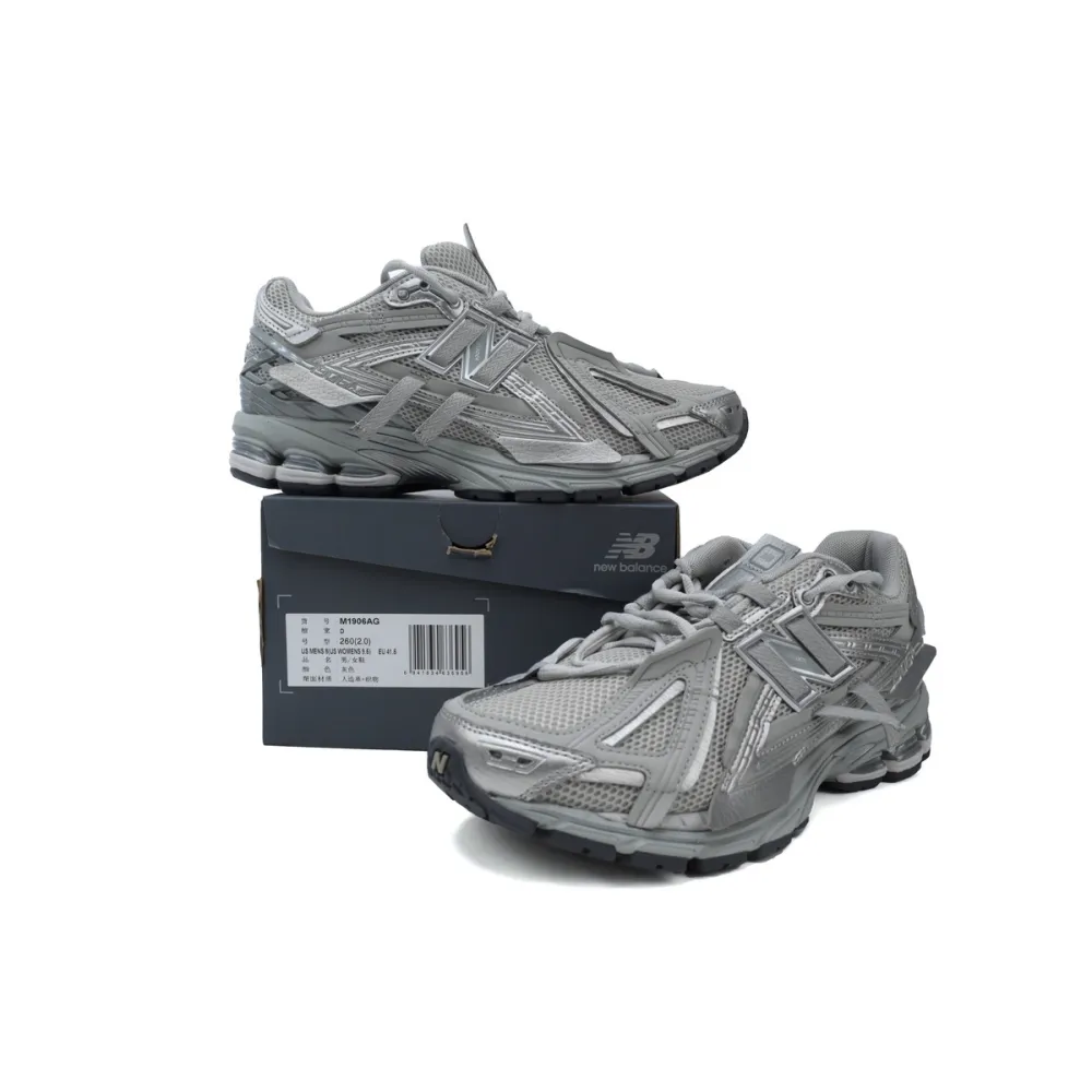 EM Sneakers New Balance 1906A  Concrete Silver Metallic