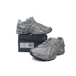 EM Sneakers New Balance 1906A  Concrete Silver Metallic