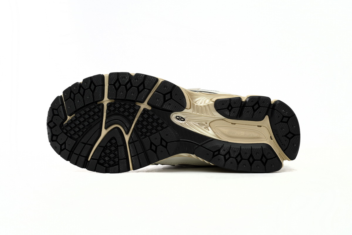 EM Sneakers New Balance 1906R Beige