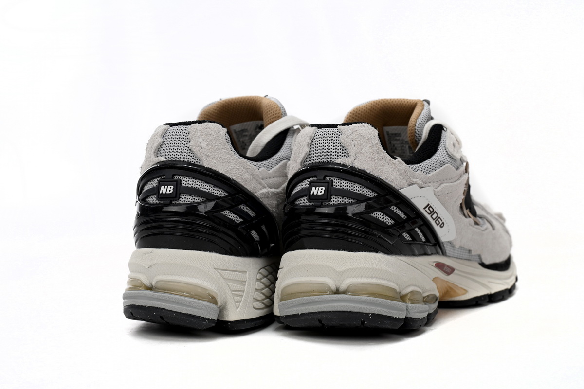 EM Sneakers New Balance 1906R Light Gray