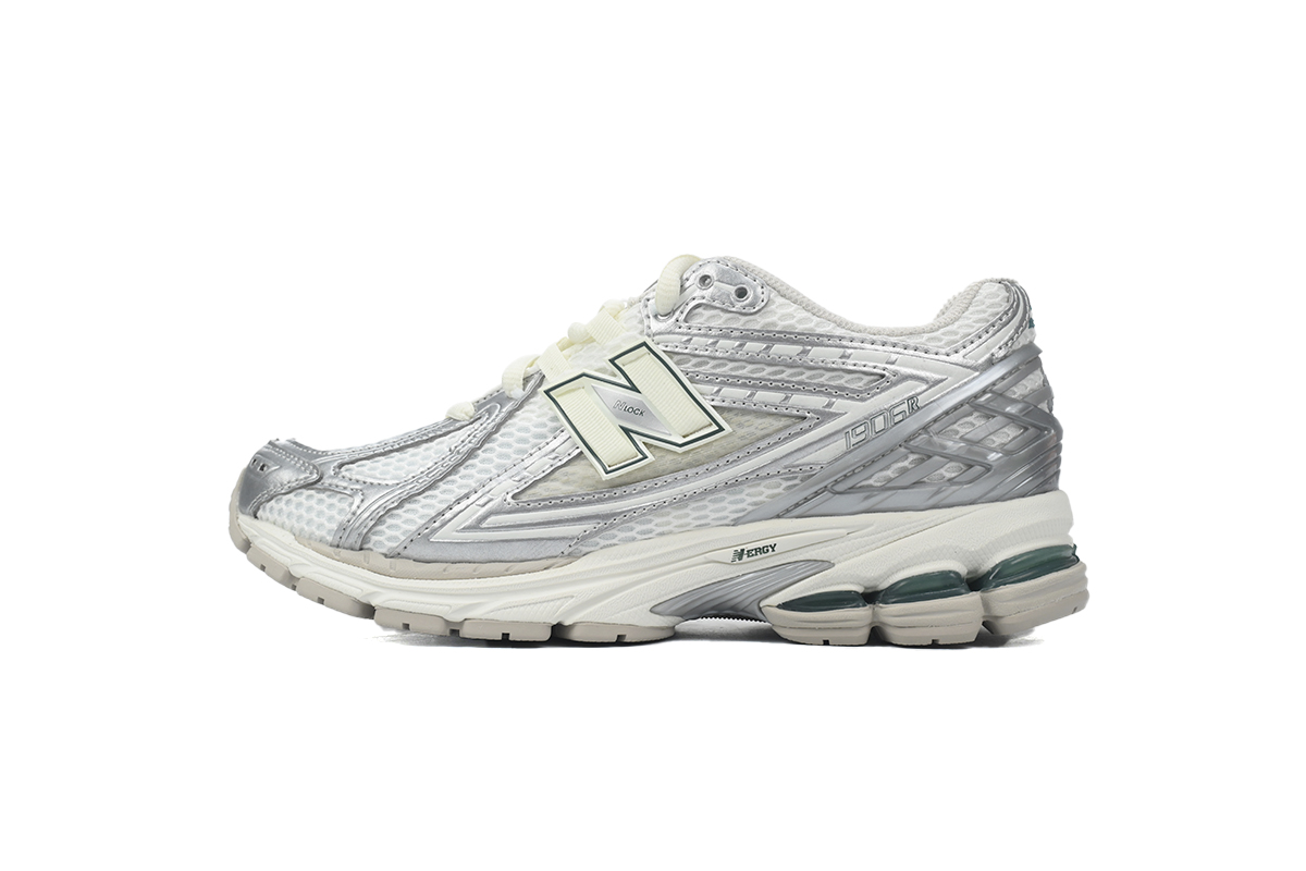 EM Sneakers New Balance 1906R Light Gray Silver