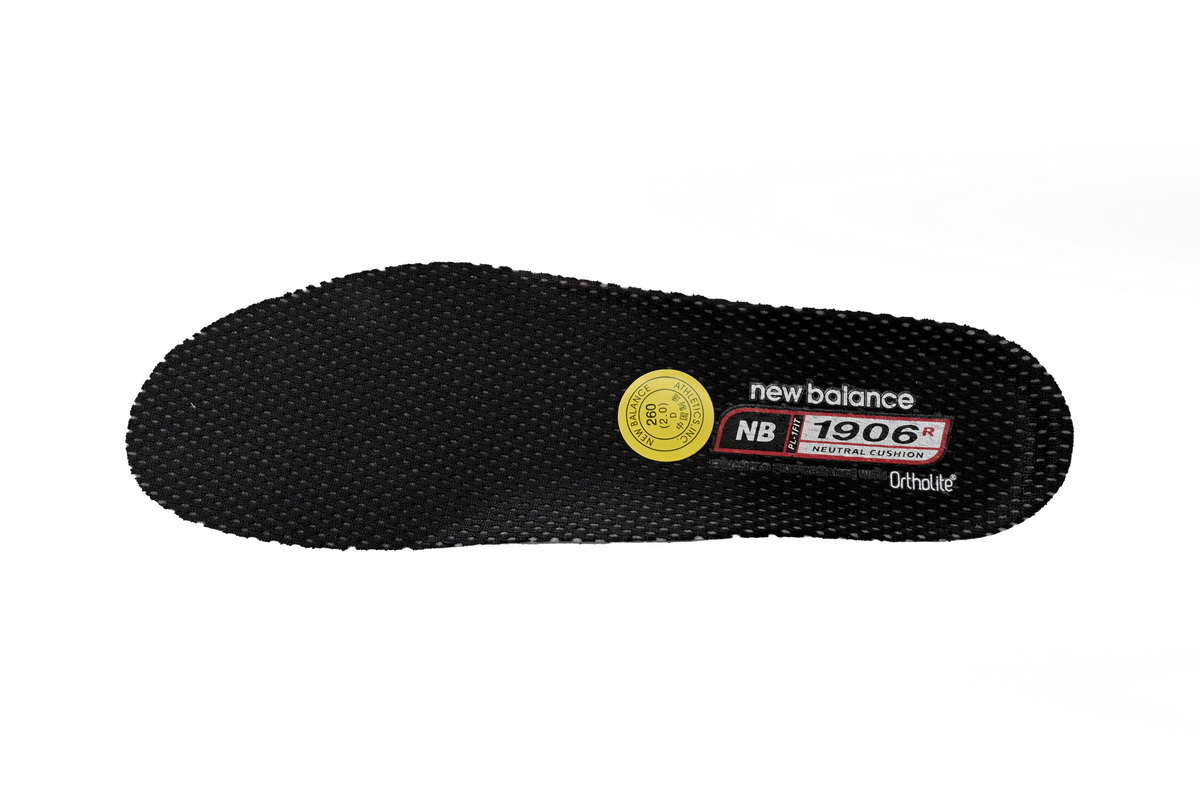 EM Sneakers New Balance 1906R White Black Ash