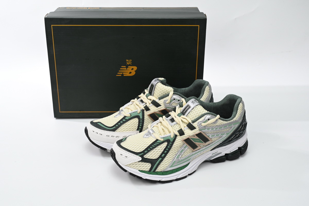 EM Sneakers New Balance 1906R White Green
