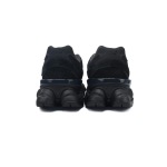 EM Sneakers New Balance 9060 Triple Black Suede