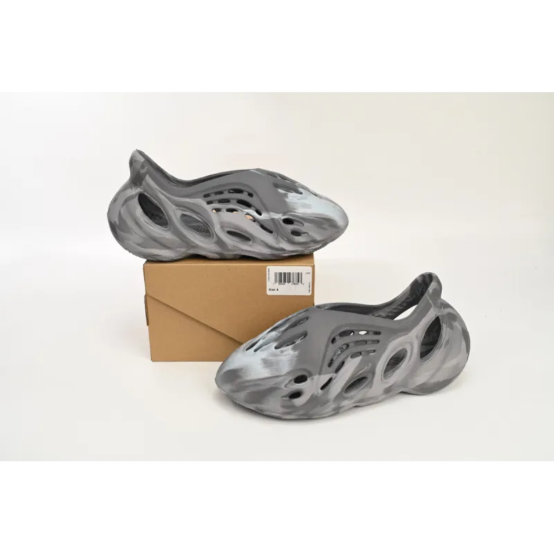 EM Sneakers Adidas Yeezy Foam Runner Grey Camouflage