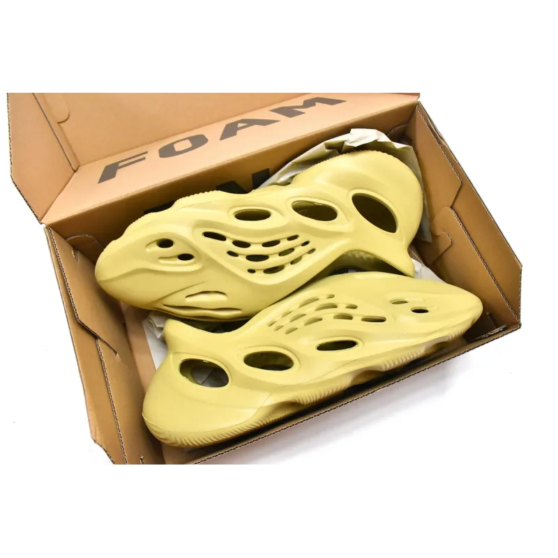 EM Sneakers Adidas Yeezy Foam Runner Sulfur