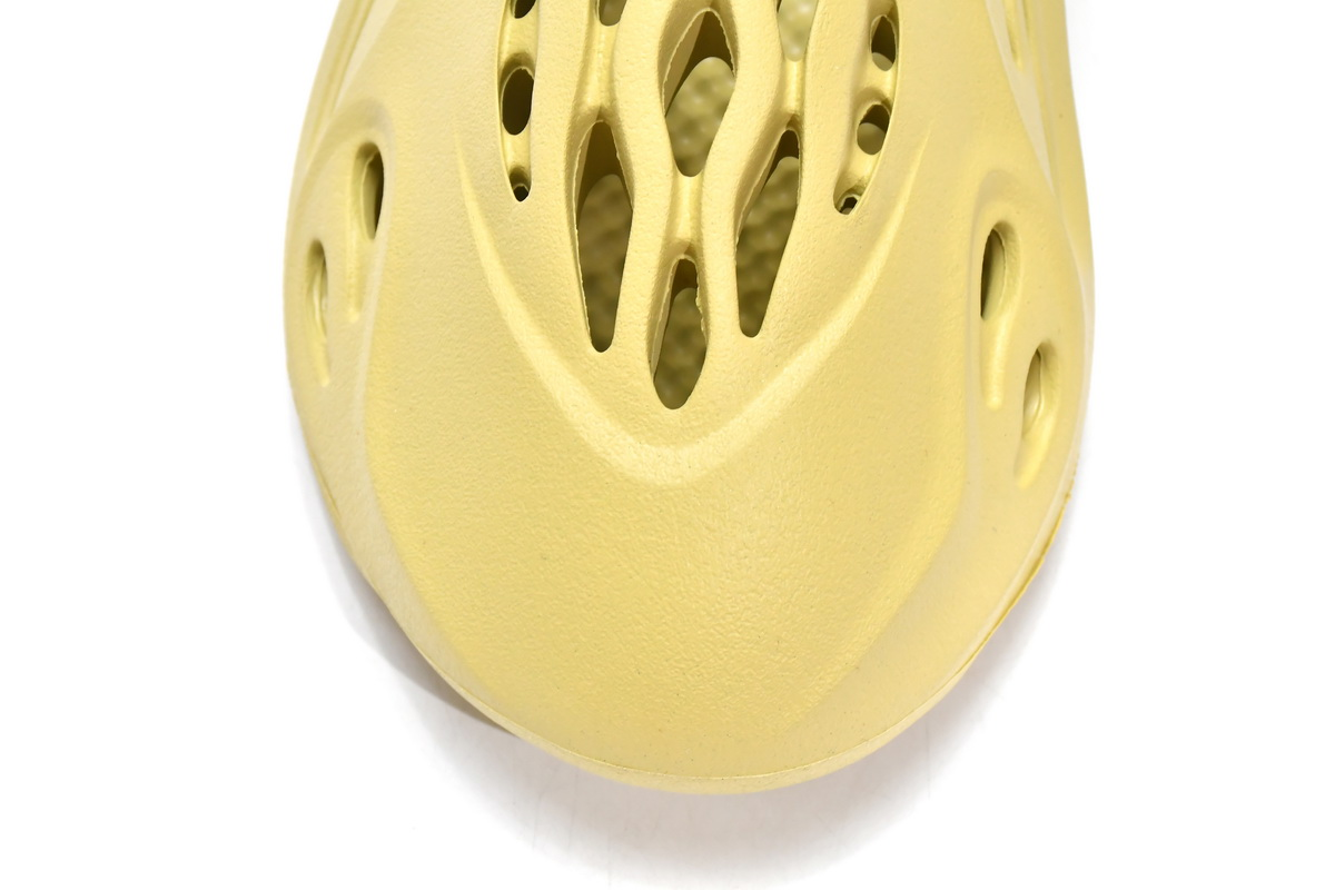 EM Sneakers Adidas Yeezy Foam Runner Sulfur