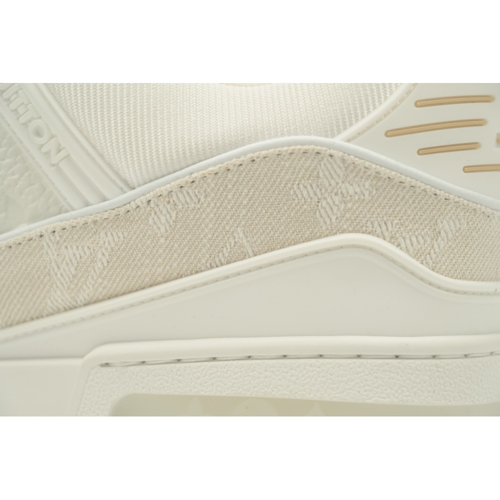 EM Sneakers Louis Vuitton Trainer Apricot 