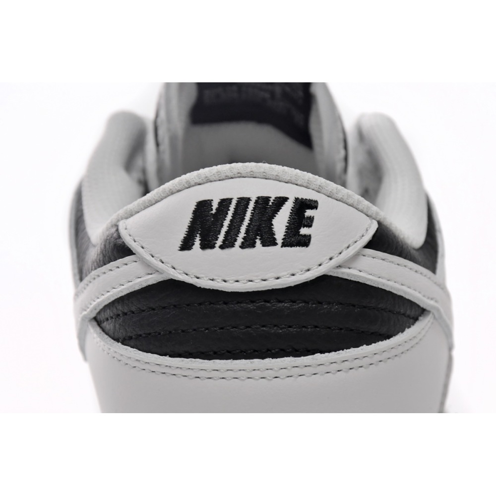 EM Sneakers Nike Dunk Low Retro Reverse Panda