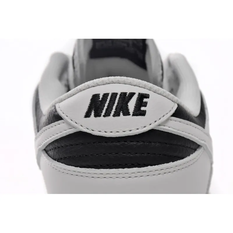 EM Sneakers Nike Dunk Low Retro Reverse Panda