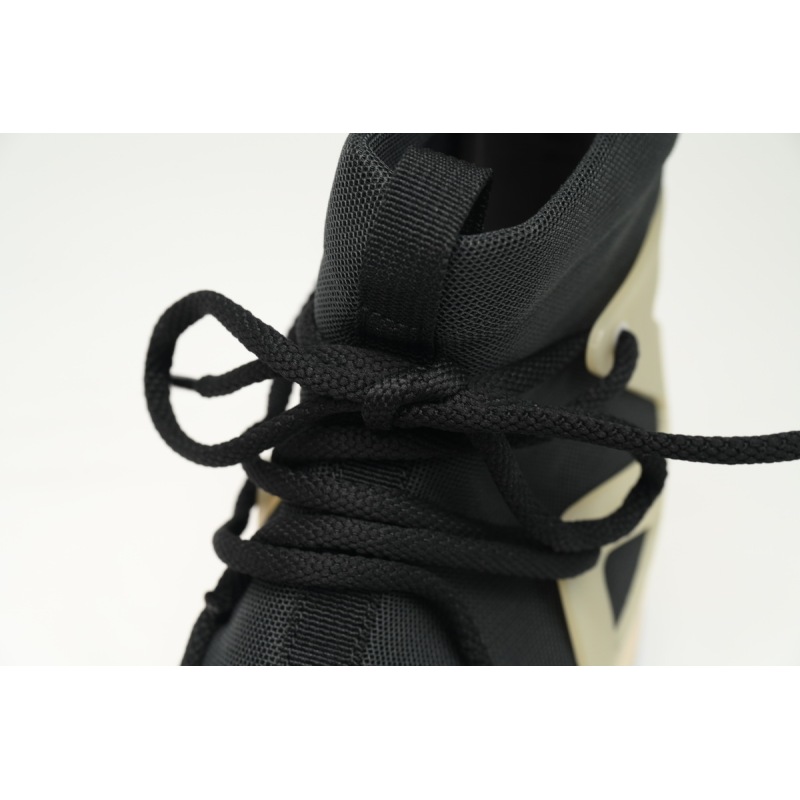 EM Sneakers Nike Air Fear of God 1 String The Question