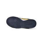 EM Sneakers Nike Dunk Low Michigan (2021)