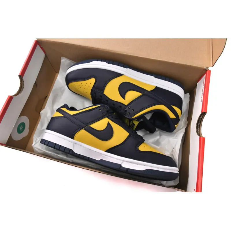 EM Sneakers Nike Dunk Low Michigan (2021)