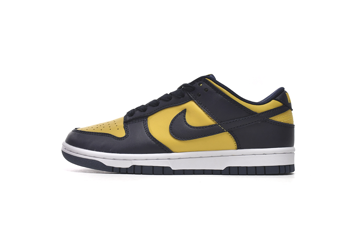 EM Sneakers Nike Dunk Low Michigan (2021)