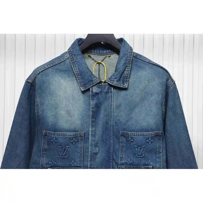 EM Sneakers Louis Vuitton LV Jacket Embossed Denim