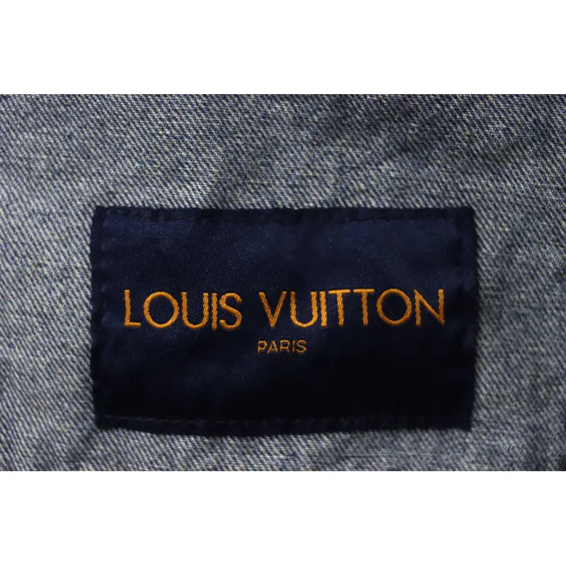 EM Sneakers Louis Vuitton LV Jacket Embossed Denim