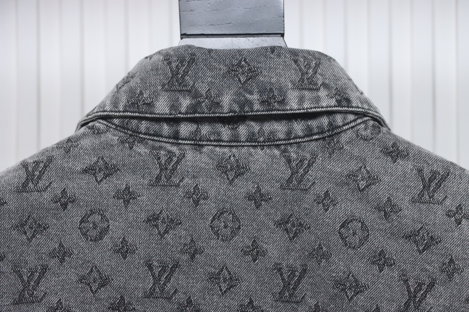 EM Sneakers Louis Vuitton LV Jacket Monogram Jacquard Denim Grey