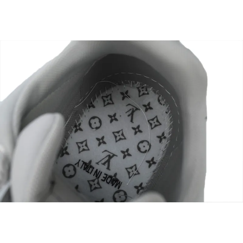EM Sneakers Louis Vuitton LV Skate Sneaker Gray