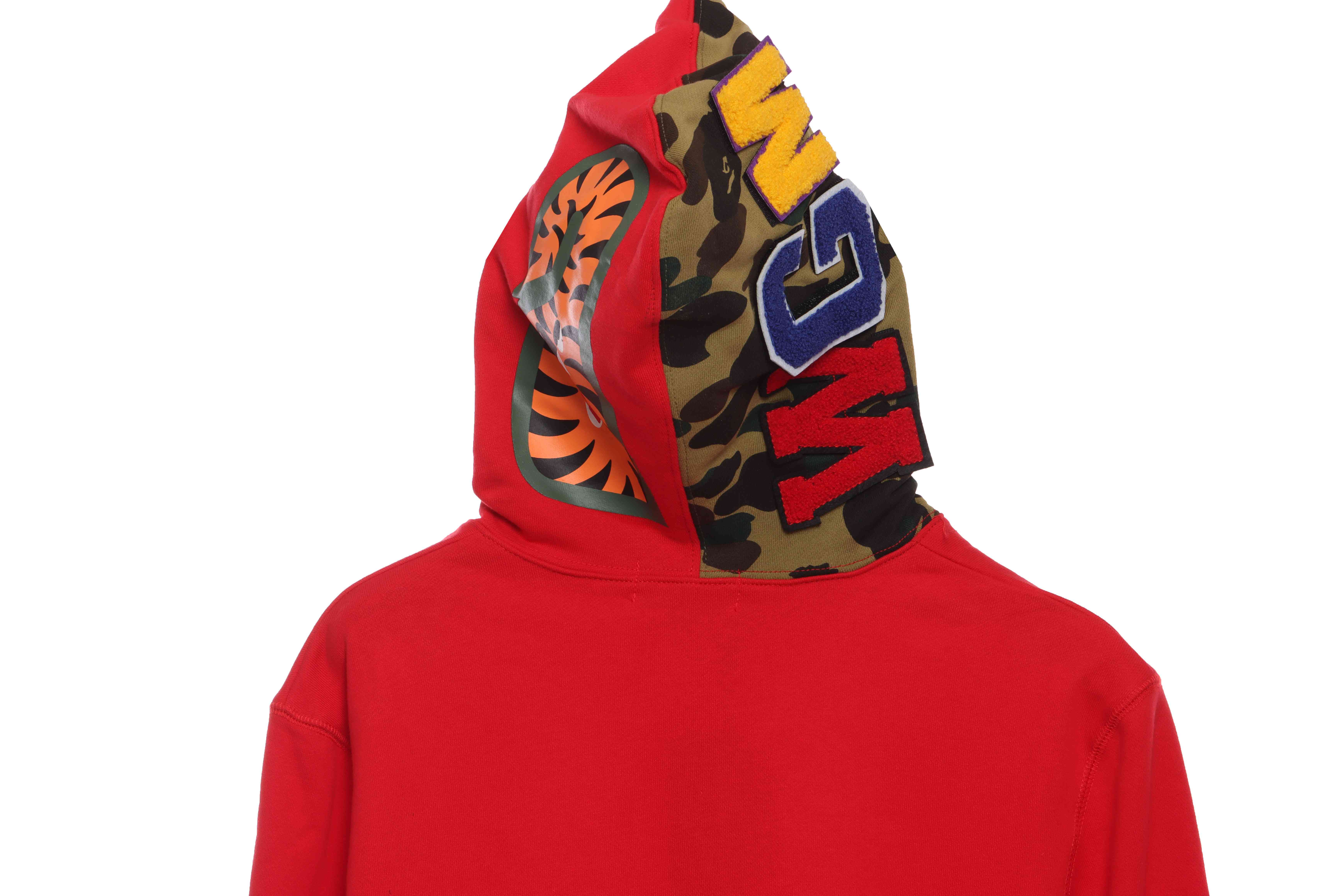 EM Sneakers BAPE Solid Color Stitching Camouflage Shark Hoodie Red