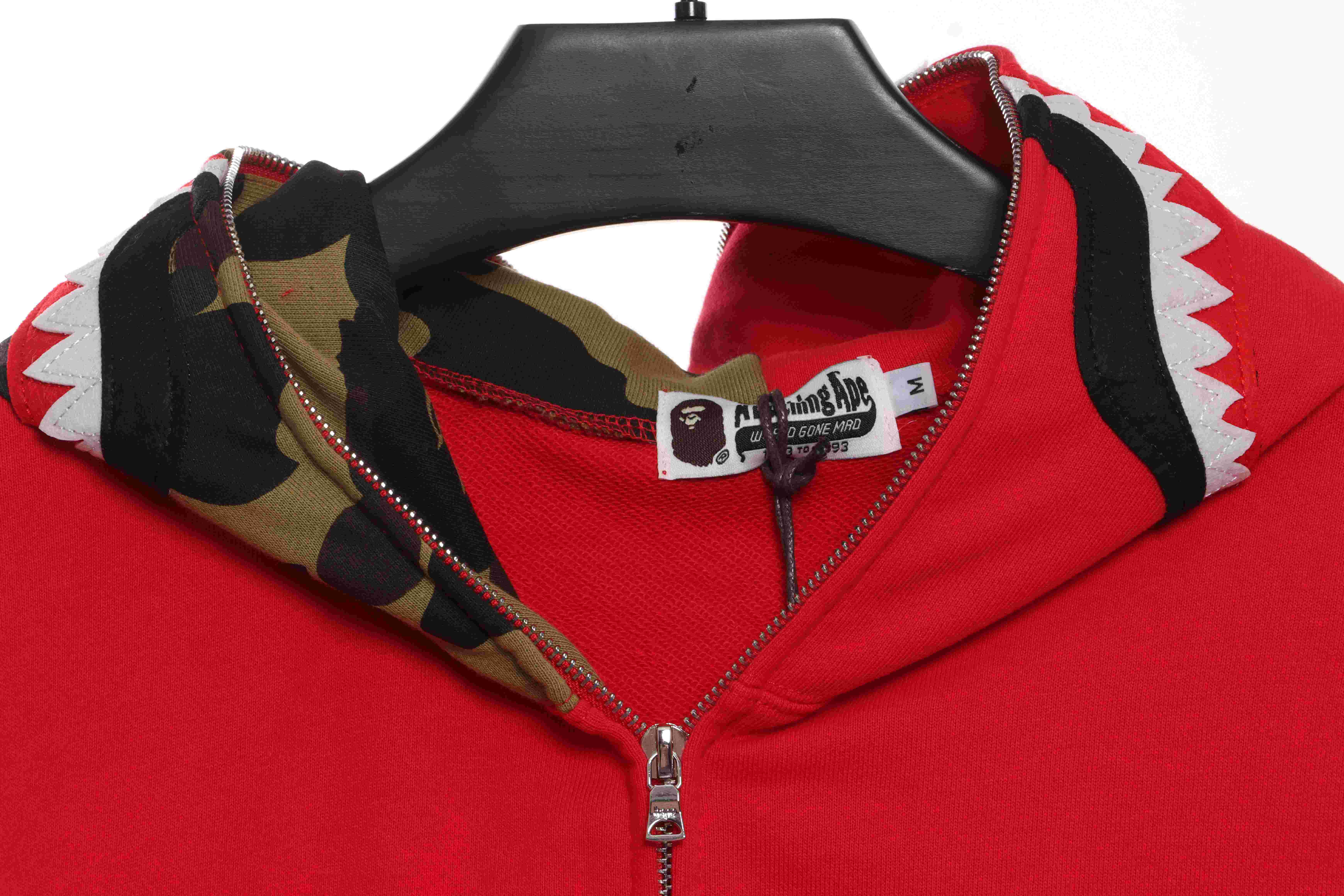 EM Sneakers BAPE Solid Color Stitching Camouflage Shark Hoodie Red