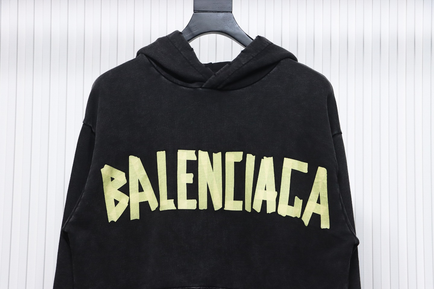 EM Sneakers Balenciaga Parisian Family Distressed Double B Tape Letter Hoodie