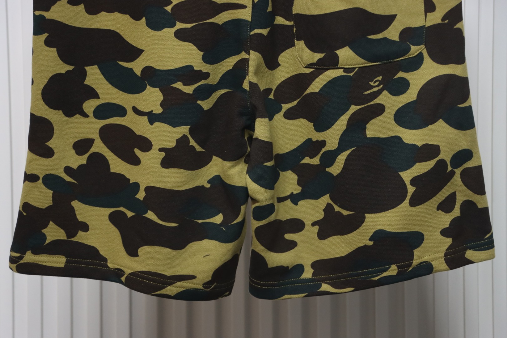EM Sneakers BAPE Camouflage Shark Mouth Shorts Green
