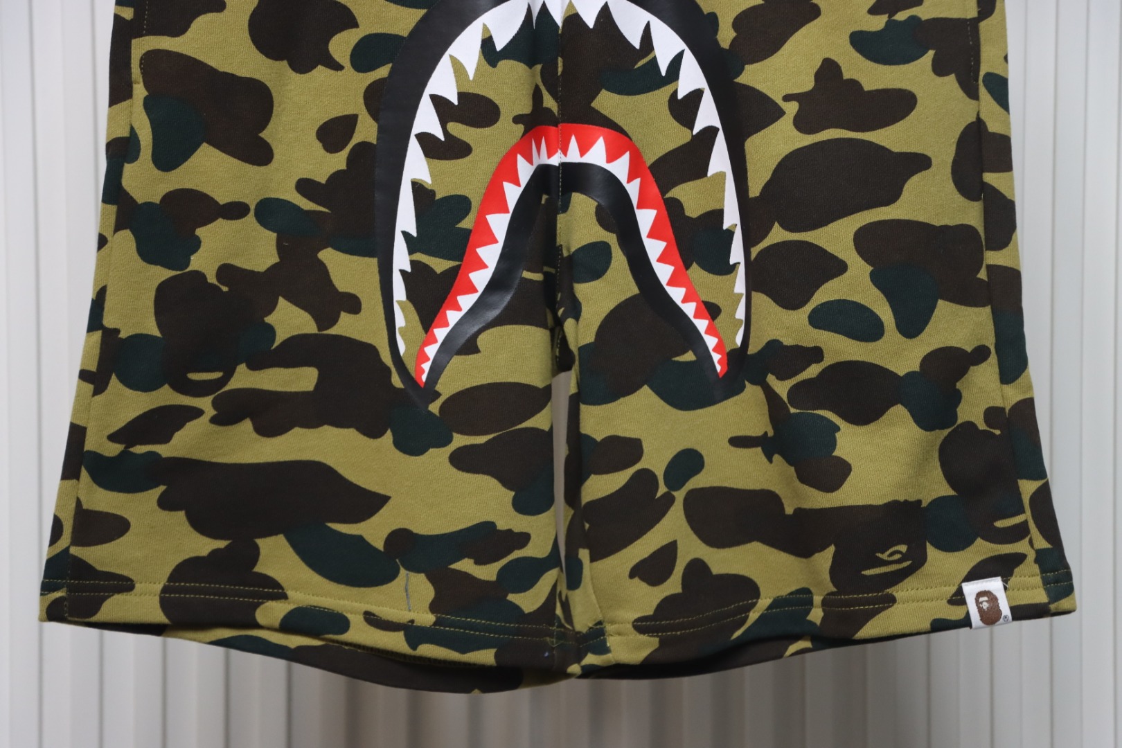 EM Sneakers BAPE Camouflage Shark Mouth Shorts Green