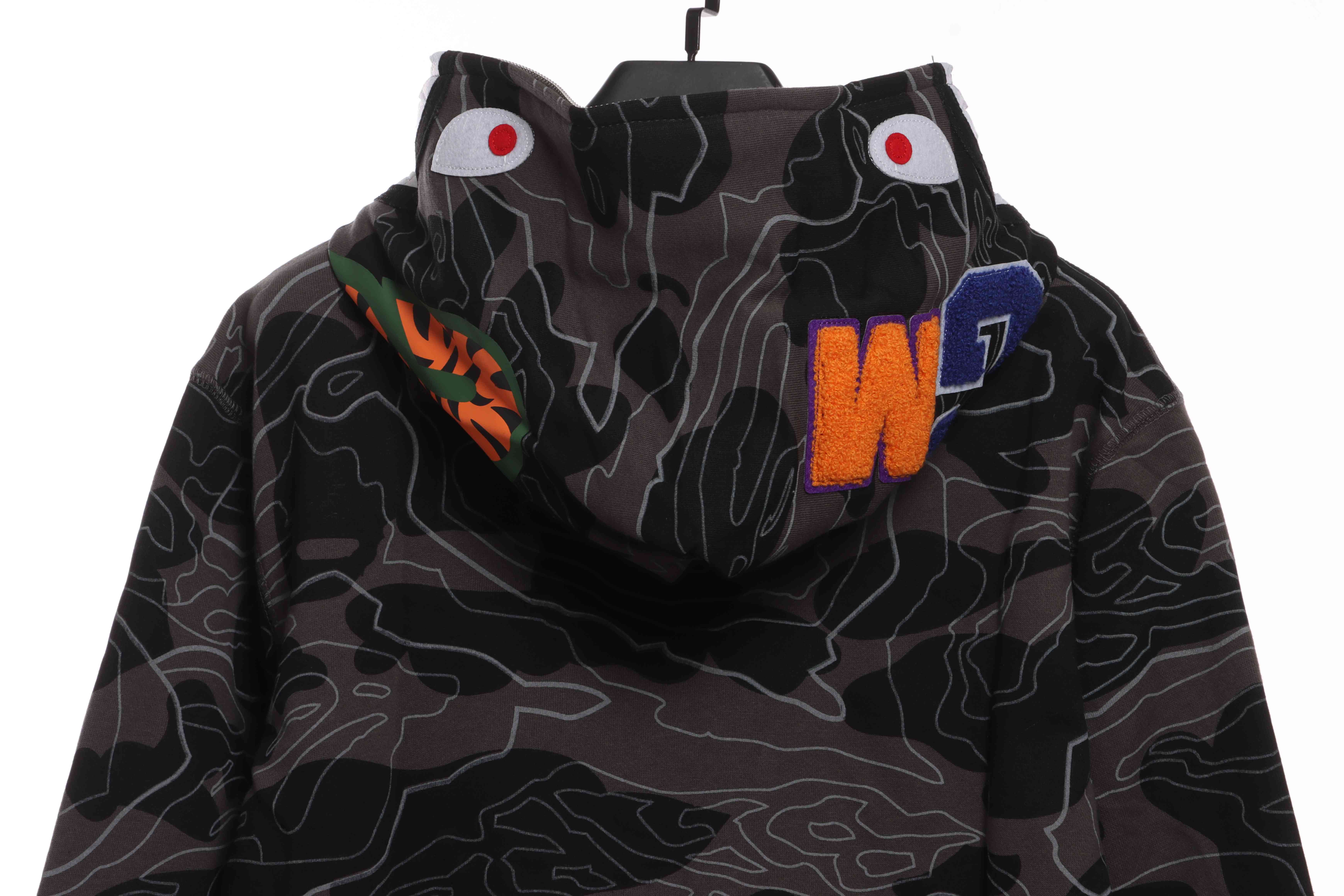 EM Sneakers BAPE Overlay Camouflage Shark Zip Hoodie