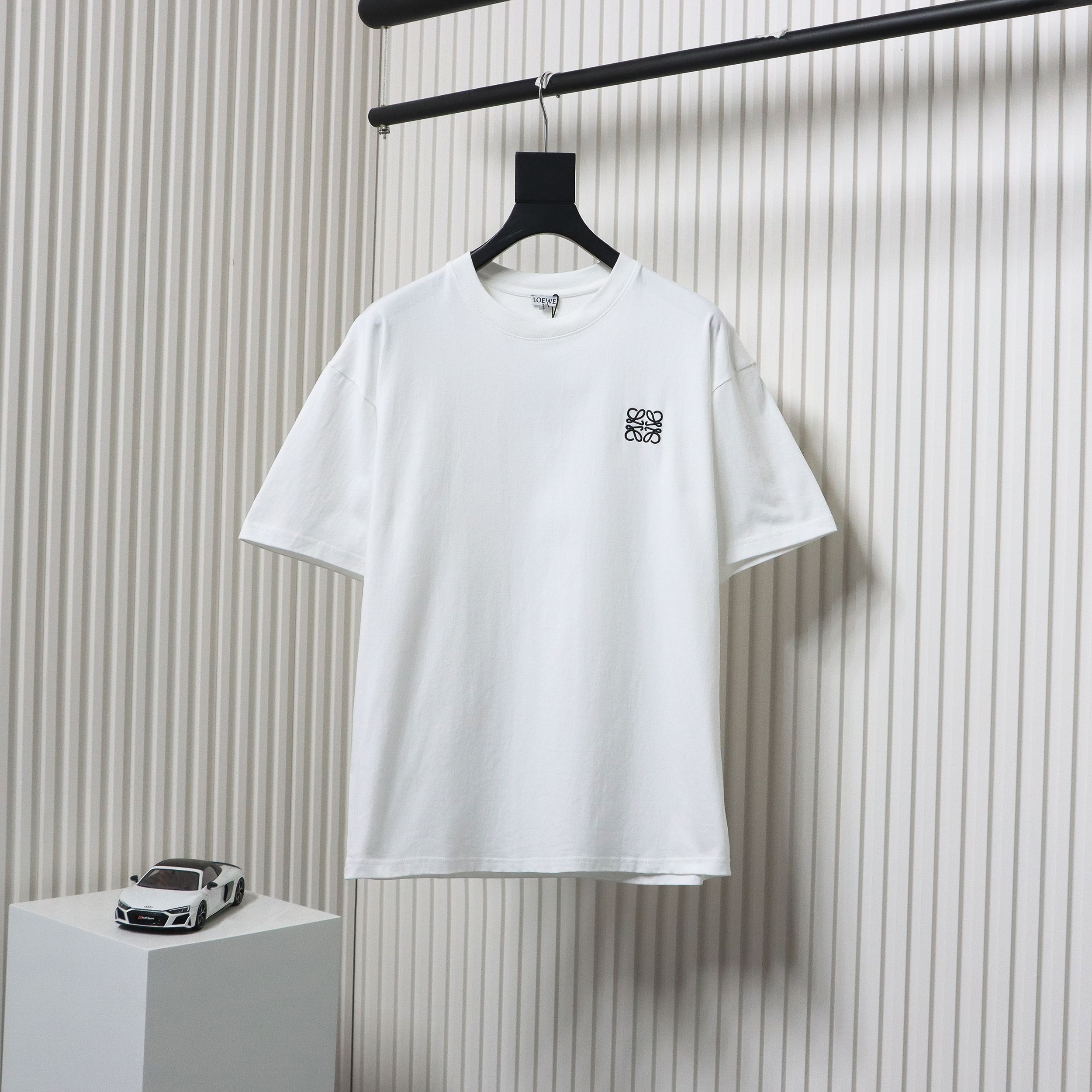EM Sneakers Loewe T-shirt Classic Embroidered Logo White