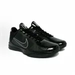 EM Sneakers Nike Kobe 5 Blackout