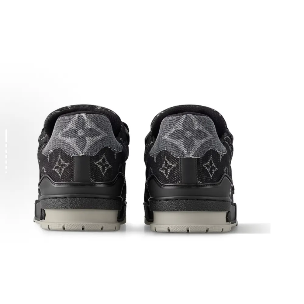 EM Sneakers Louis Vuitton Trainer Sneaker Black Grey Denim Monogram