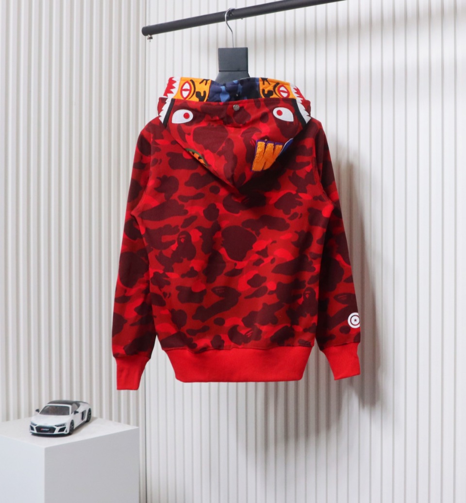 EM Sneakers BAPE Shark Head Tiger Head Zipper Camouflage Double Hooded Hoodie Red