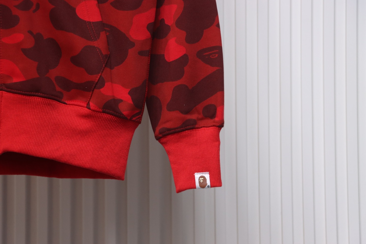 EM Sneakers BAPE Shark Head Tiger Head Zipper Camouflage Double Hooded Hoodie Red