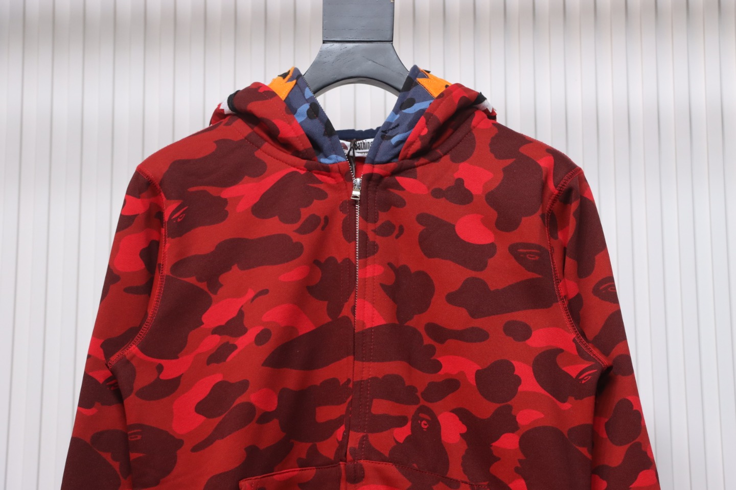 EM Sneakers BAPE Shark Head Tiger Head Zipper Camouflage Double Hooded Hoodie Red