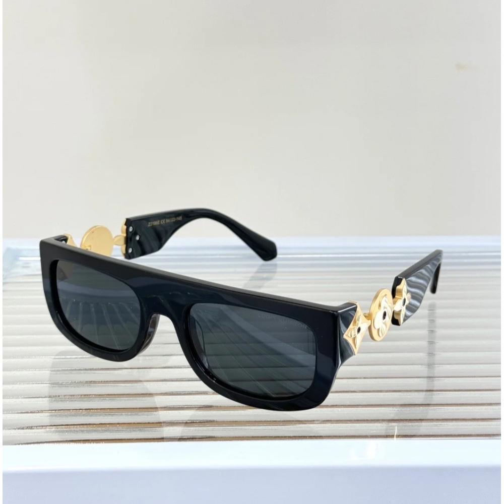 EM Sneakers Louis Vuitton by Tyler, the Creator Monogram Tribute Sunglasses Silver Black