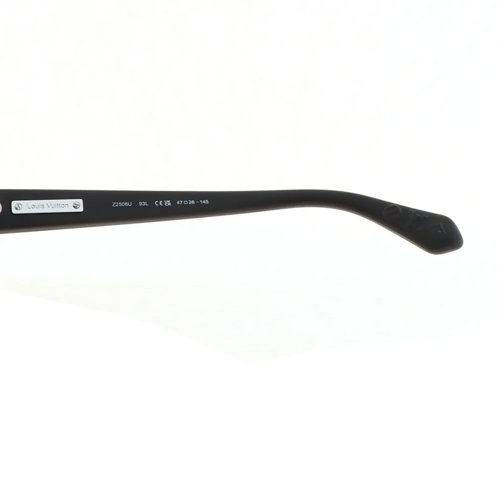 EM Sneakers Louis Vuitton Legacy Round Sunglasses Silver Black