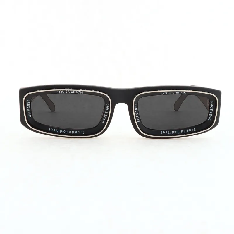 EM Sneakers Louis Vuitton LV Ocean Low Square Sunglasses Matte Black