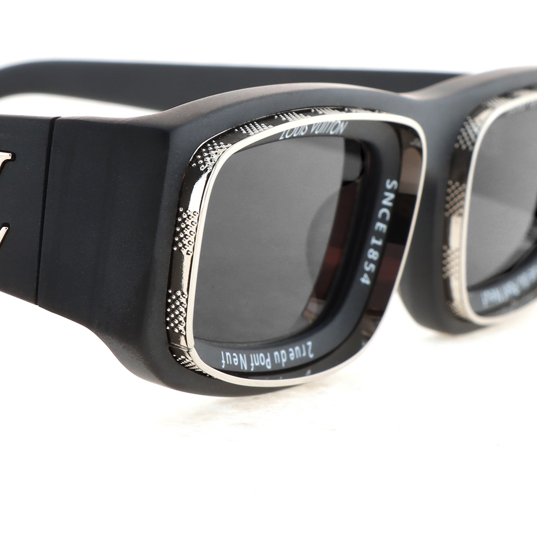 EM Sneakers Louis Vuitton LV Ocean Low Square Sunglasses Matte Black