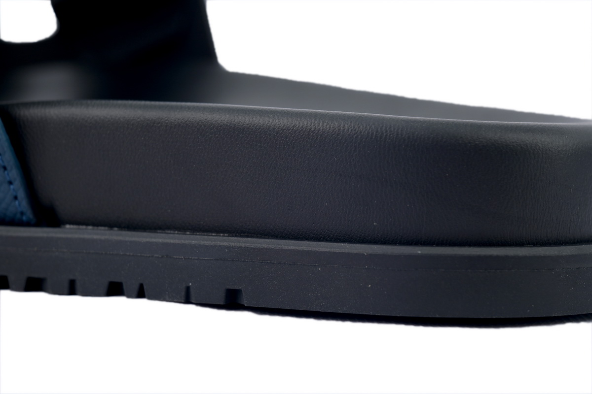 EM Sneakers Hermes Chypre Sandal Black Blue